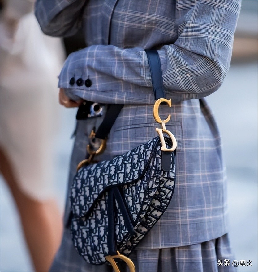 吐槽局｜为啥现在买只包，都要预定啊？