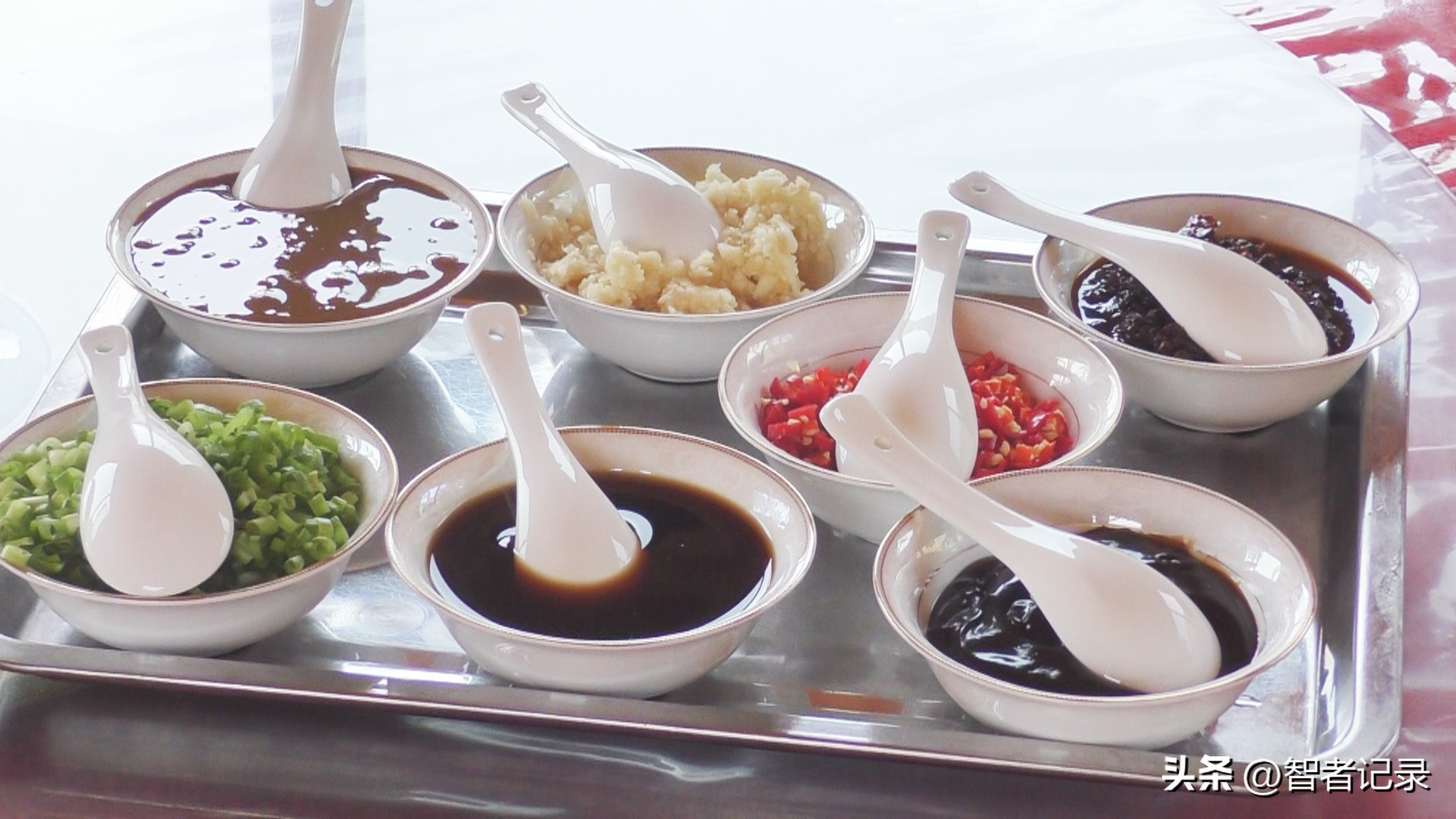 西藏牦牛肉火锅美食推荐,打卡最好吃的牦牛肉火锅