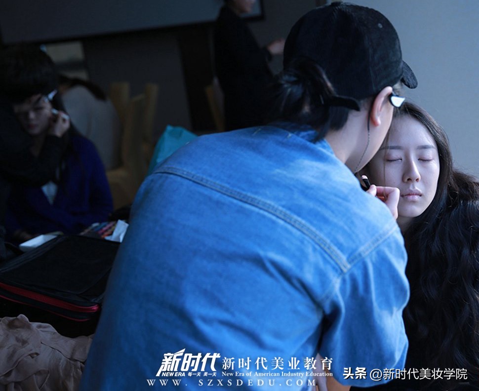 老纹绣师做对称眉毛技巧,女士零基础画眉毛