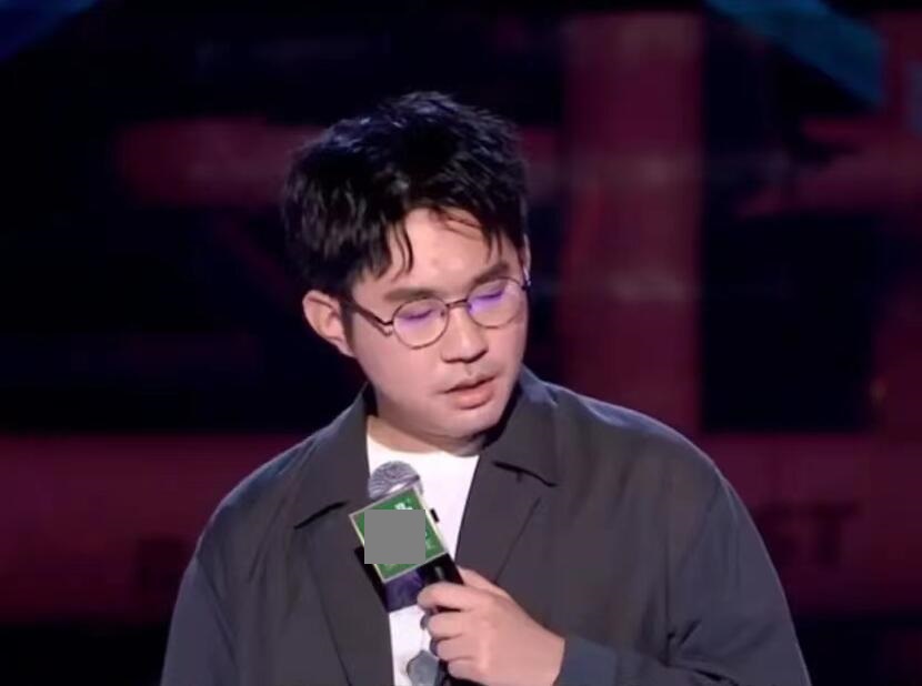 脱口秀大会概念股完整版,新华社脱口秀回应美英炒作