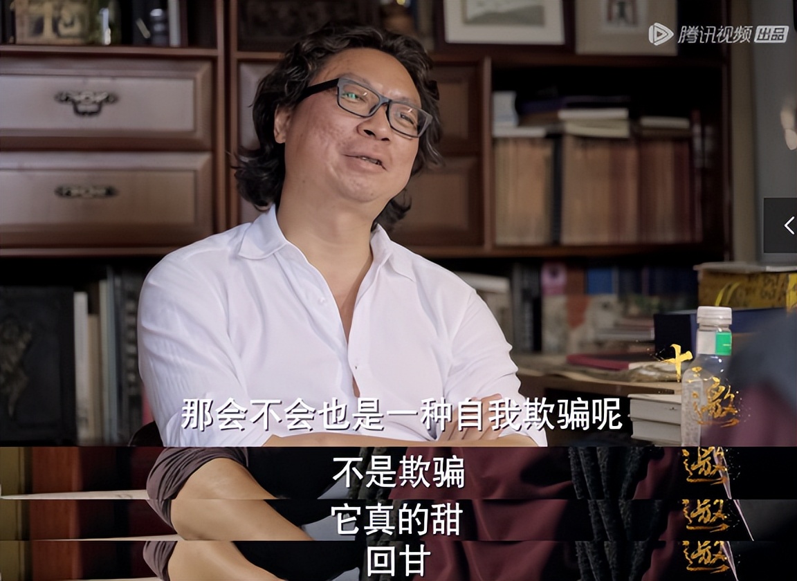 她只用了两个字，国产涨到9.5，没有一个好评是粉丝刷的