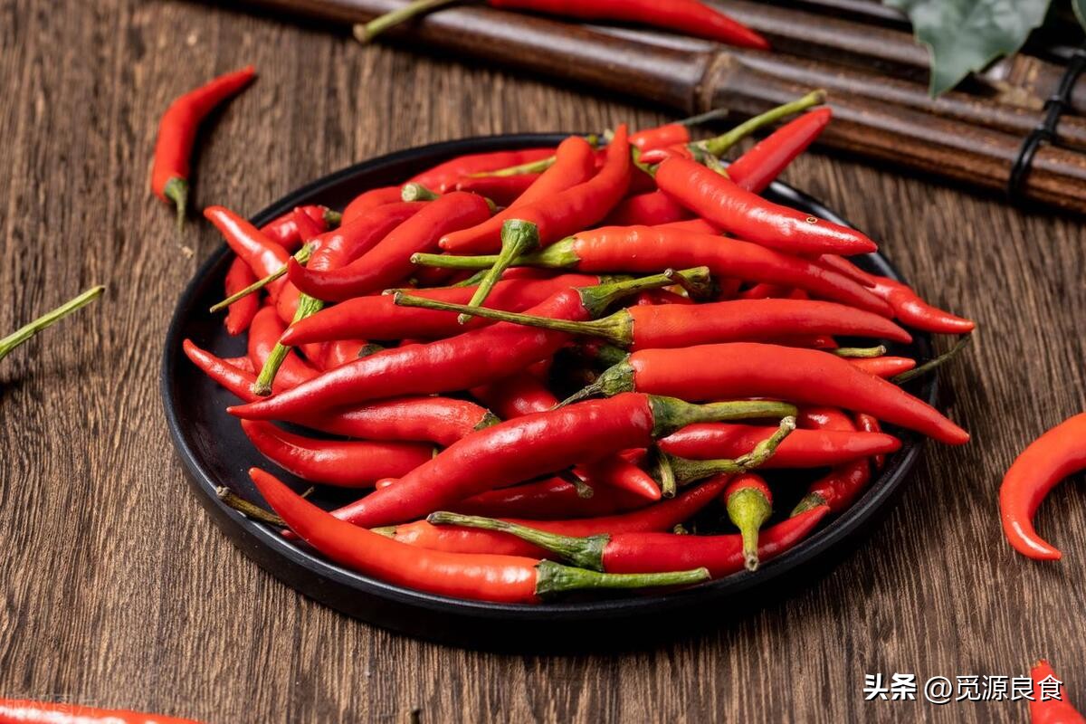 制作辣椒酱如何放盐,辣椒酱怎么腌制好吃而不发霉