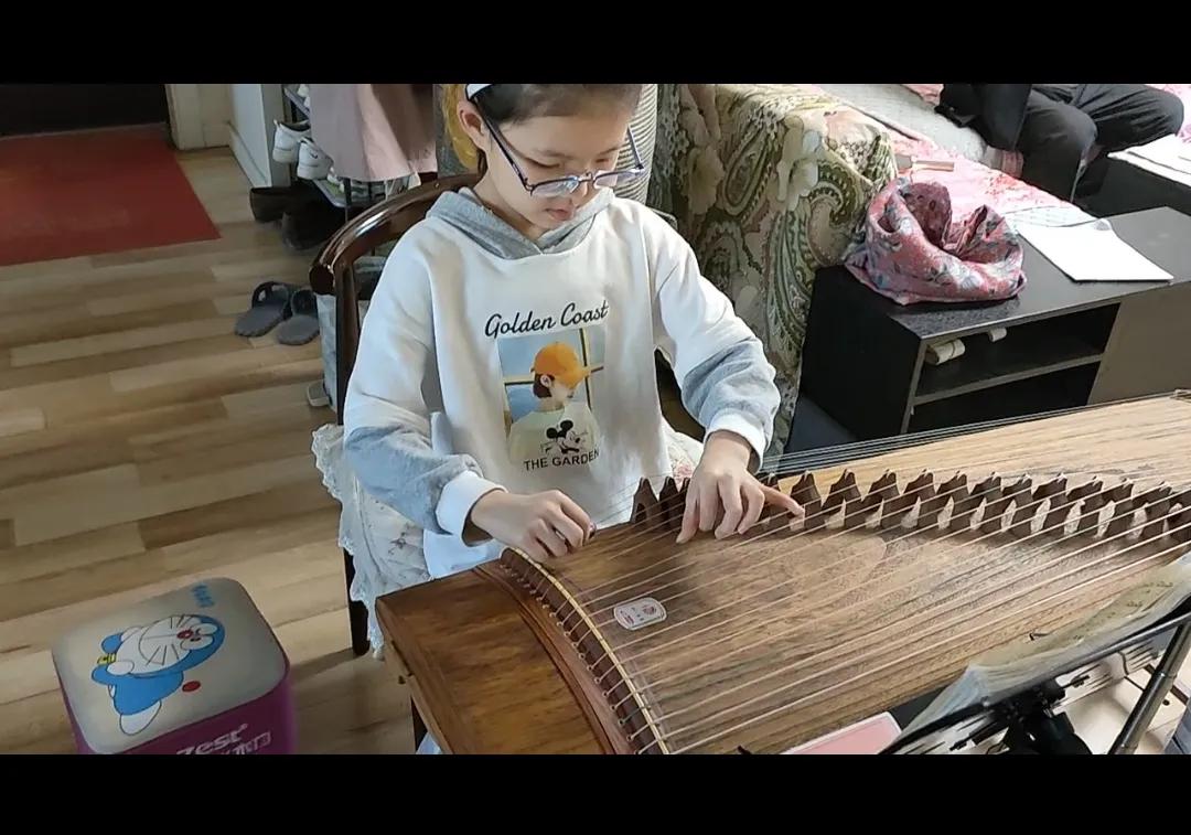 一般给孩子报哪些兴趣班比较好,想让孩子报个兴趣班应该报什么