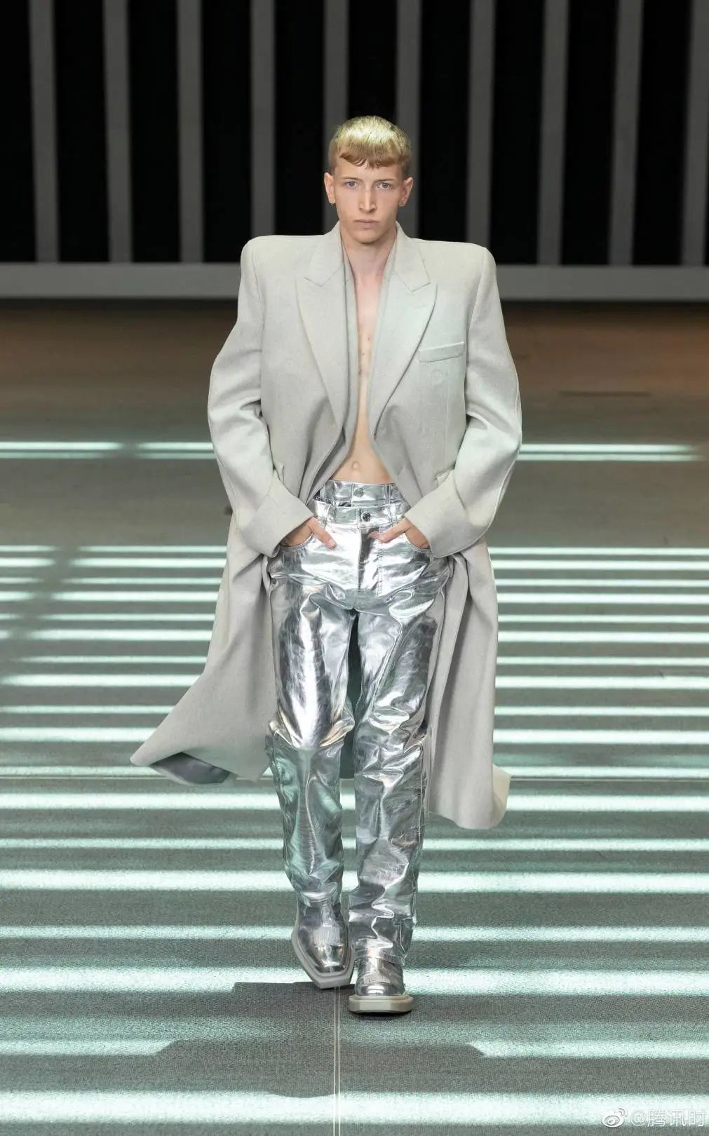 韩国流行宽肩,宽肩在韩国多流行