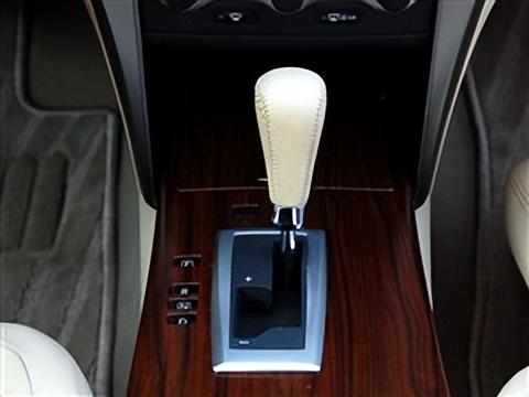 有颗强大心脏评全新日产天籁,日产天籁2021款2.0舒适版测试视频