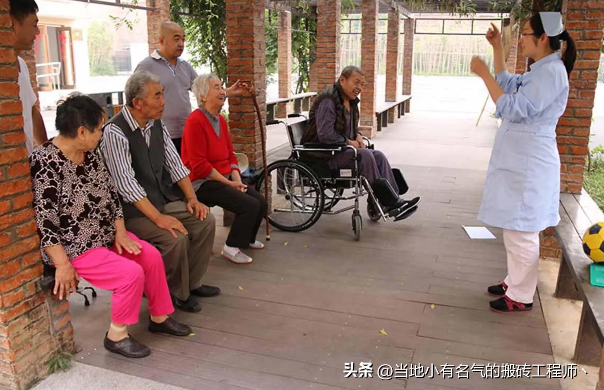 如果不生孩子老了真的很可怜吗,不生孩子老了真的特别悲惨吗