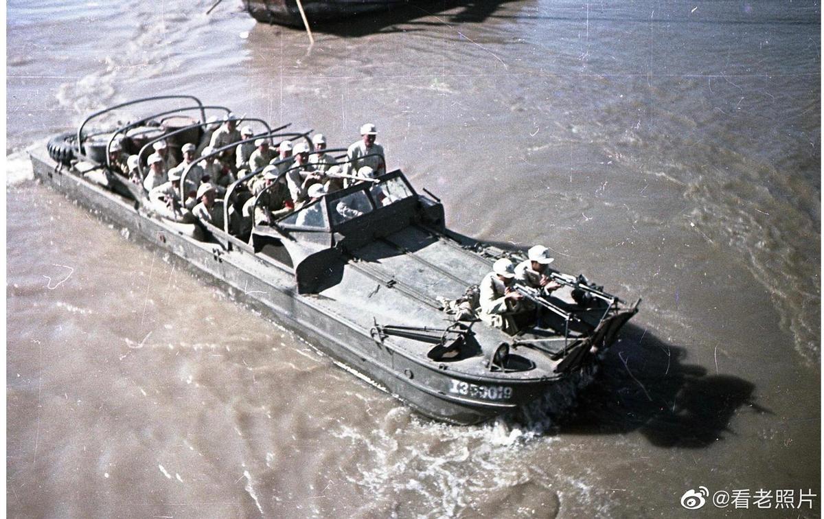 日军侵华兽行,日军当着国军的面杀俘虏