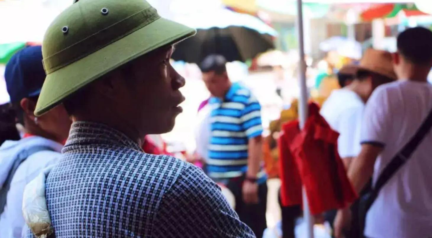 去越南旅游回来买什么特产,去越南旅游的中国游客买买买