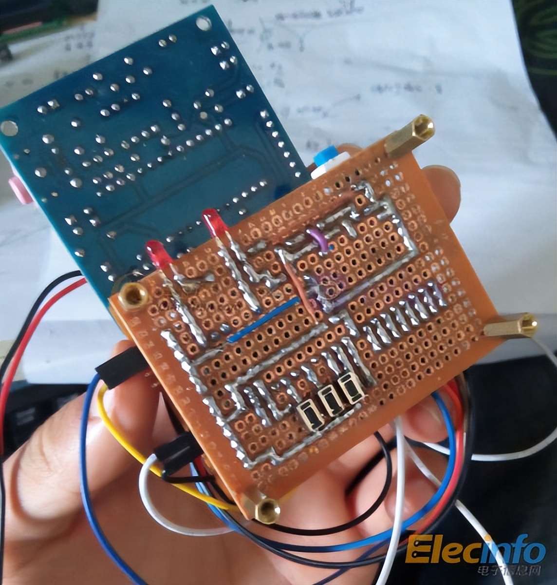 isd4004里面有51单片机吗,51单片机智能门铃仿真图