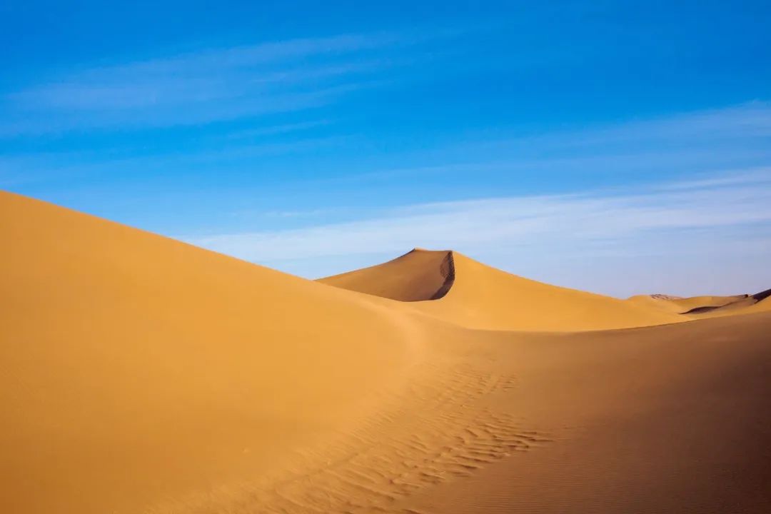 最深情的十句诗句句经典回味无穷,那些让你热血沸腾语录和经典诗词