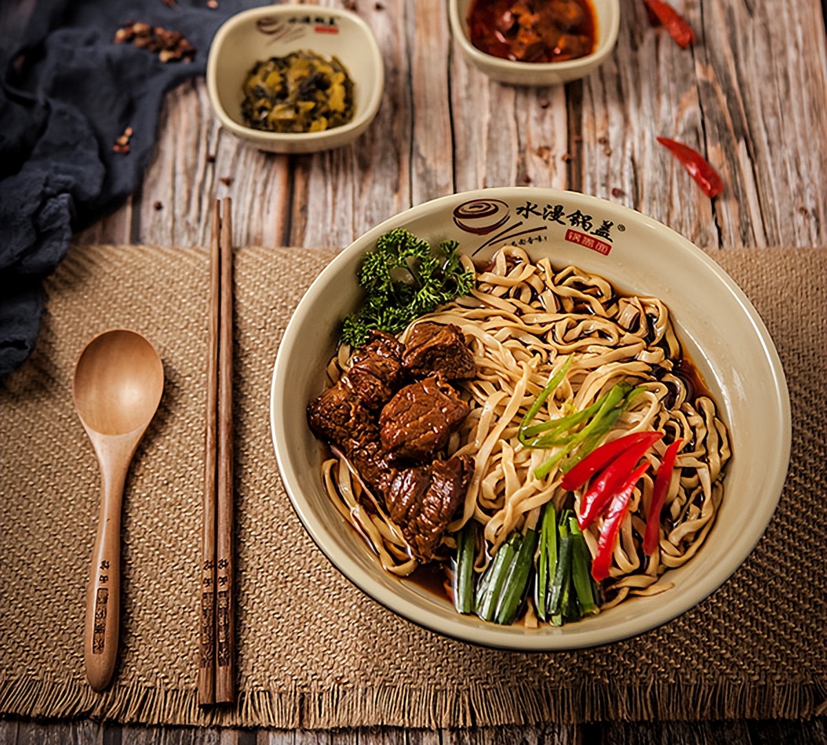 镇江锅盖面哪家最正宗,镇江锅盖面好吃吗