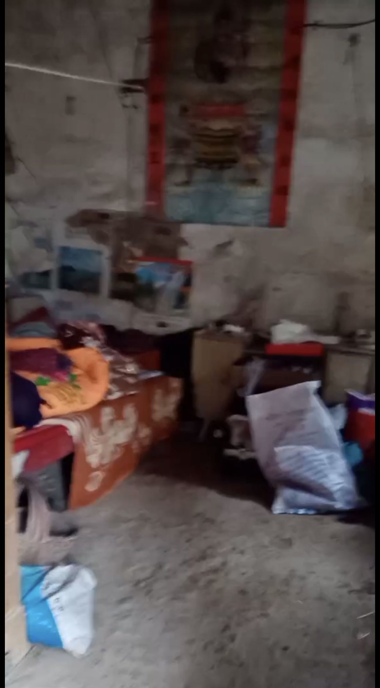 山西“*警恶**”出狱后喊冤：7年前曾脚踩“*薪讨**”农妇致其死亡，被判刑五年；农妇丈夫称工钱至今没拿到