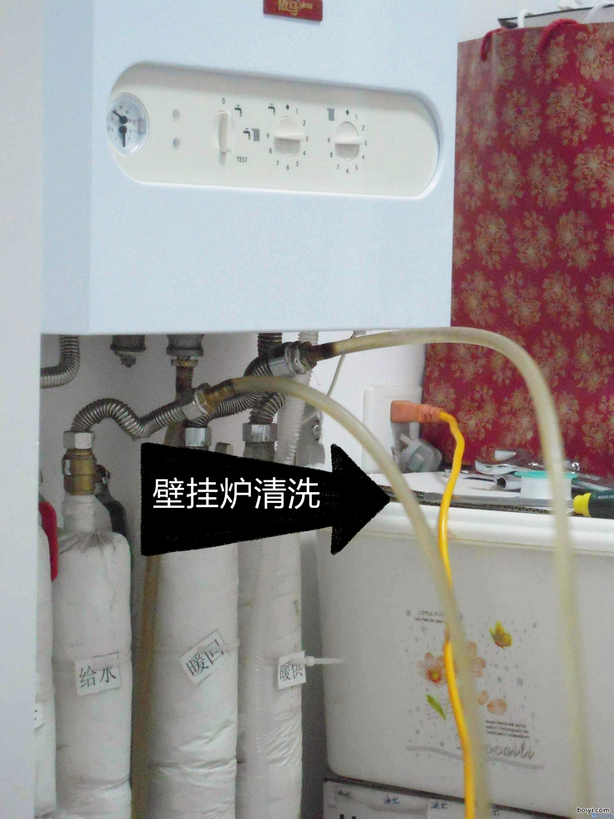 燃气壁挂炉取暖一天不到10块钱,壁挂炉明装暖气片一个月燃气费