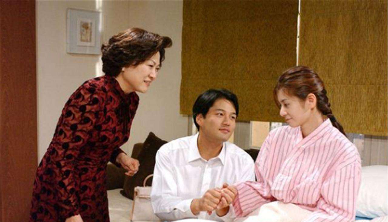 怀孕后尽量别去三个地方，就算有人陪也不行，肚子里的宝宝很排斥