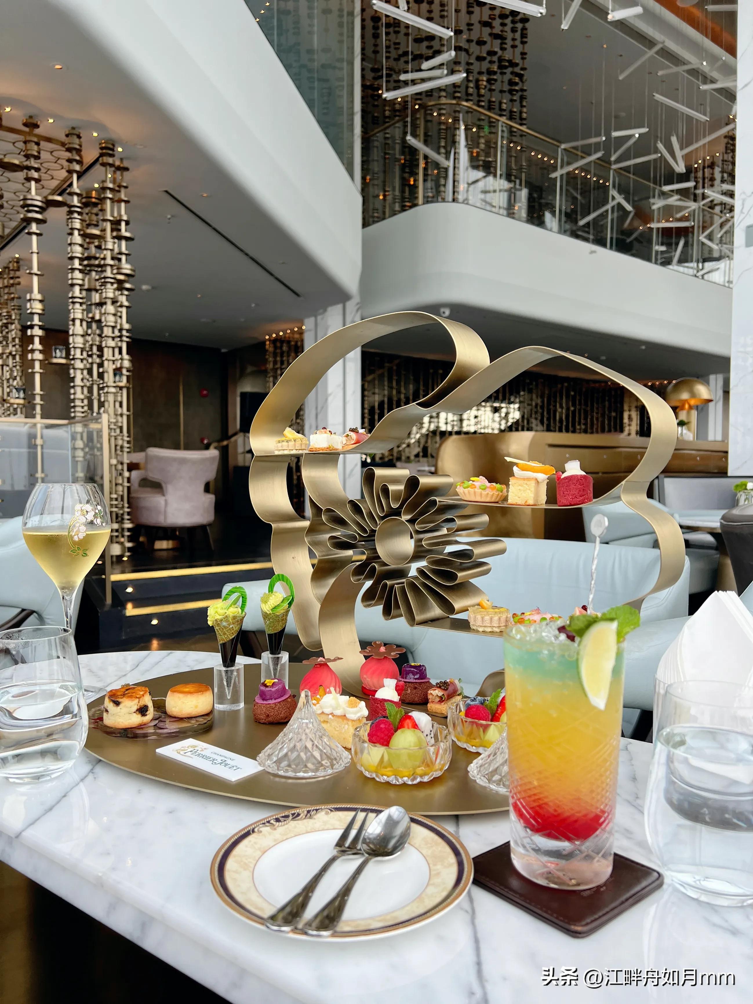 计划没有变化快，我妈突然腰腿疼、头晕不能翻身，29号中午住院了