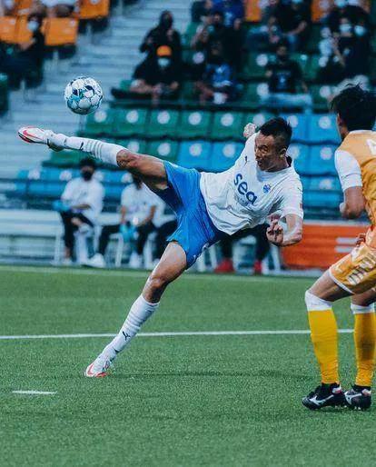 上海申花下半赛季名单,上海申花广州队韦世豪