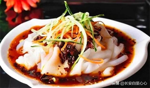 辣椒油用黑胡椒还是白胡椒,辣椒油里的白胡椒