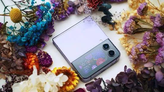 三星galaxyzflip4创意,沉浸式体验三星galaxyzflip4