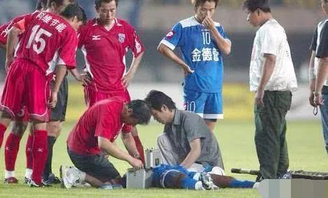 重温赛事-沈青补赛班古拉眼球遭重创，2006年中超联赛（第13轮）