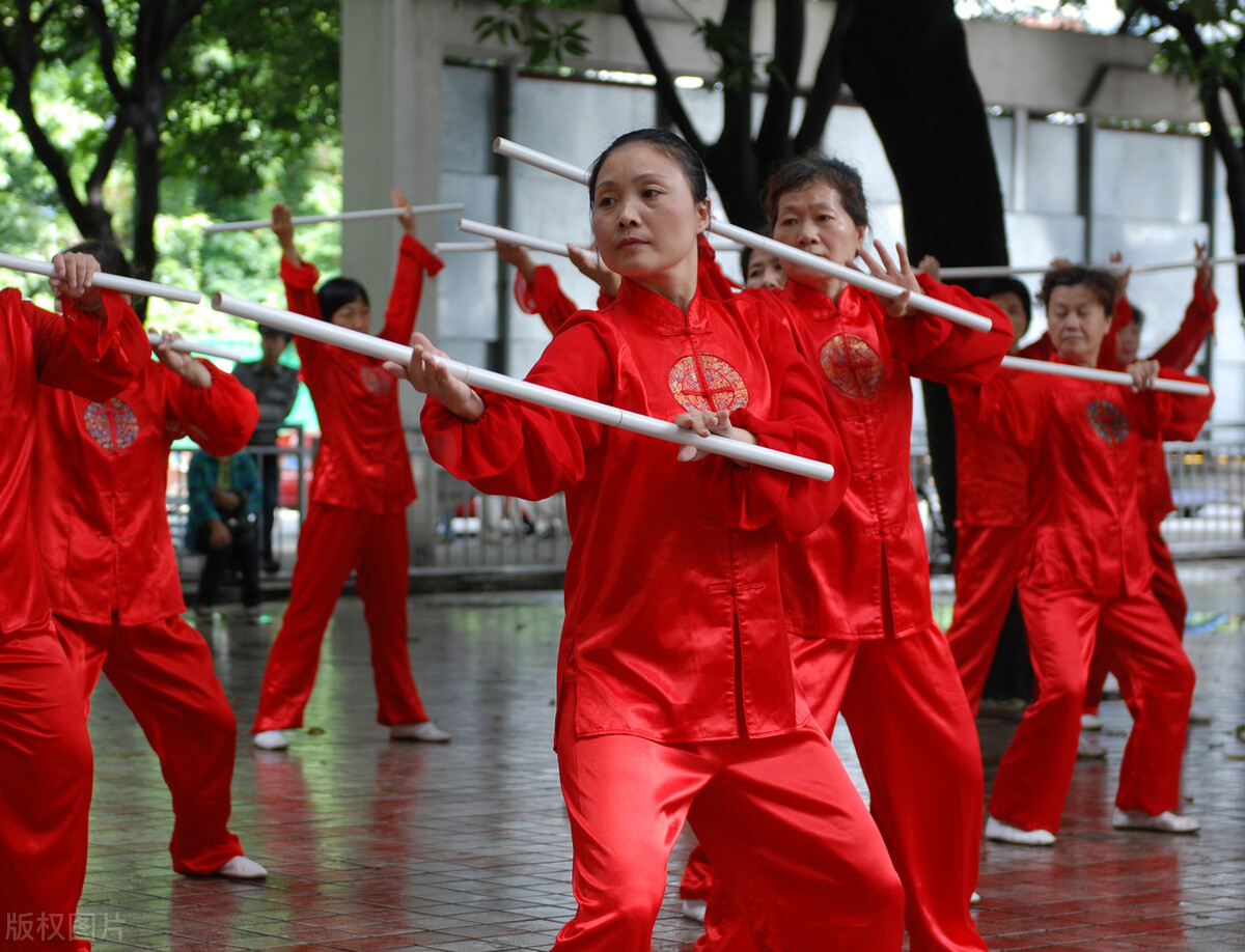 咋样学习太极养生杖,太极养生杖的正确使用方法