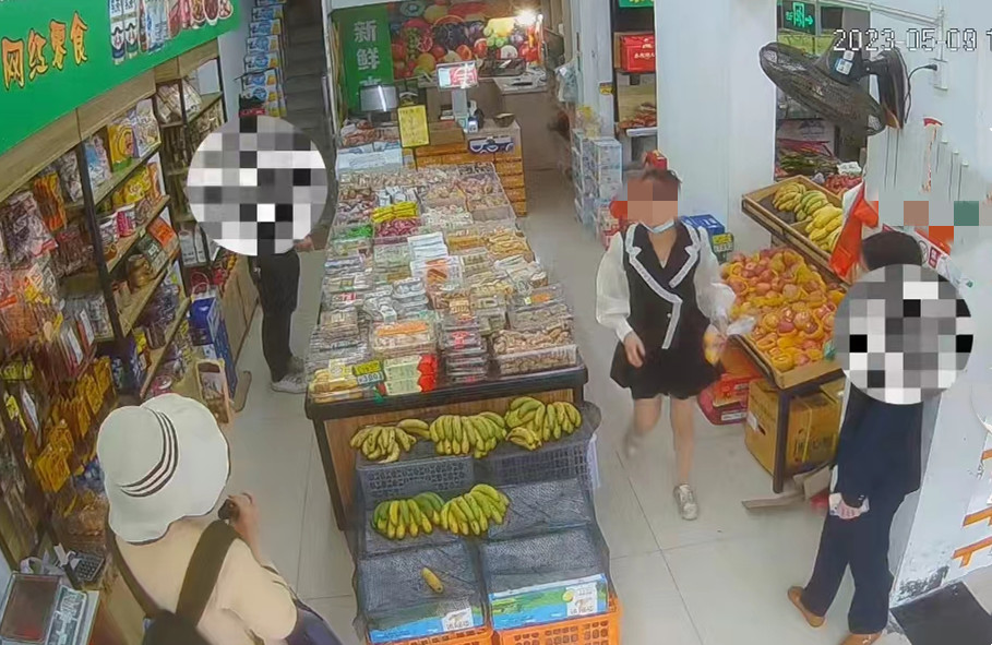 水果店两个称不一致,湖南一女子觉得遇黑店,老板觉得被她冤枉