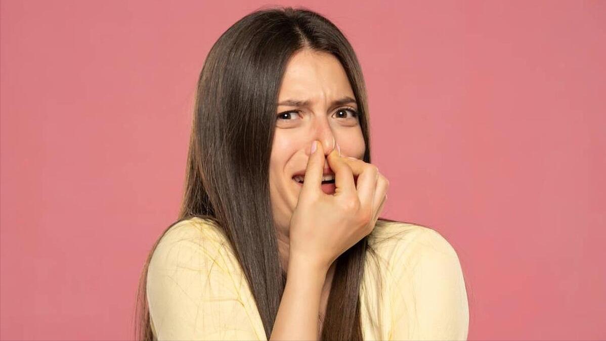 女性生完孩子一咳嗽就漏尿怎么办,女儿11岁一咳嗽就漏尿是怎么回事