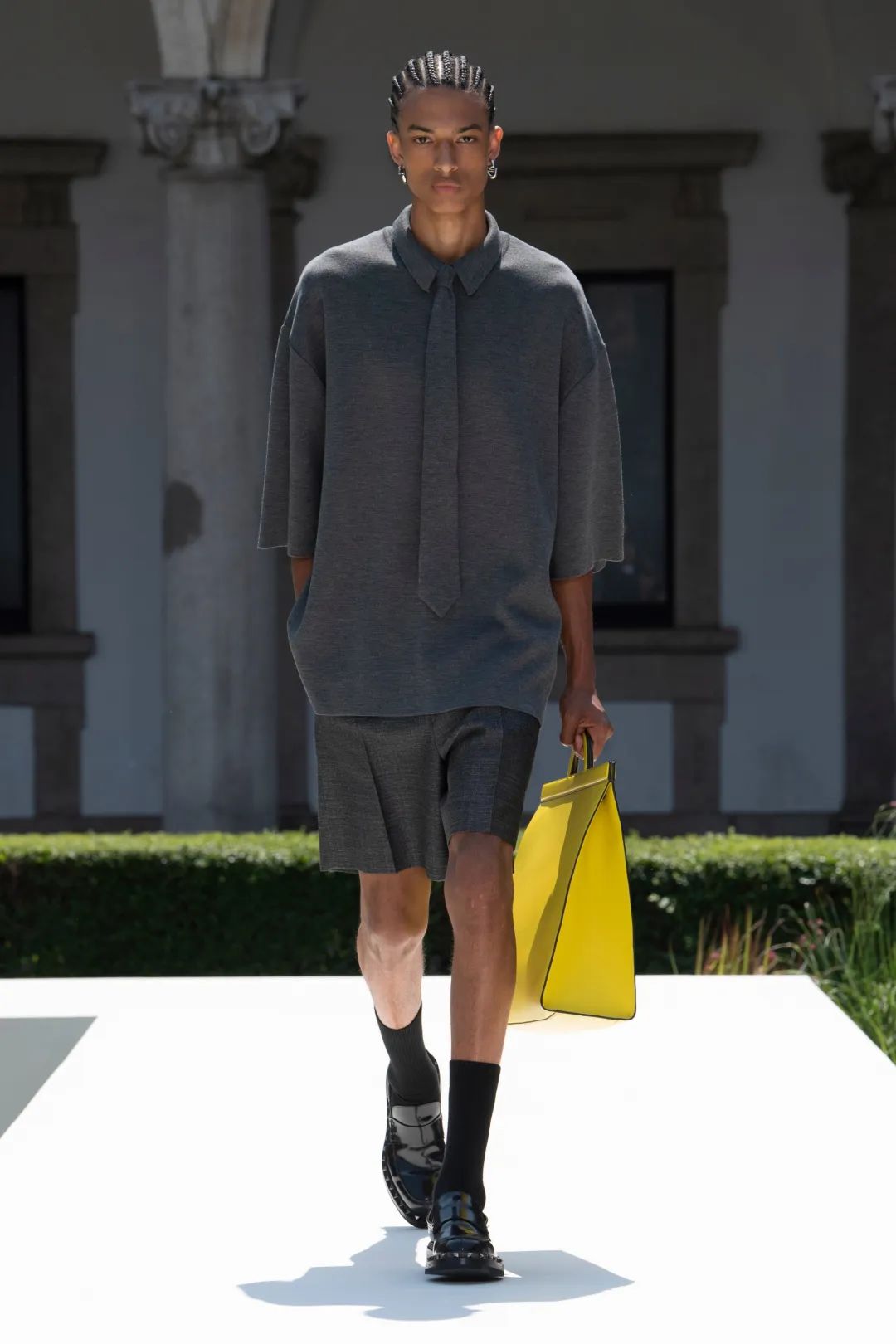 valentino2024春夏男装秀,valentino2022秋冬男装时装秀