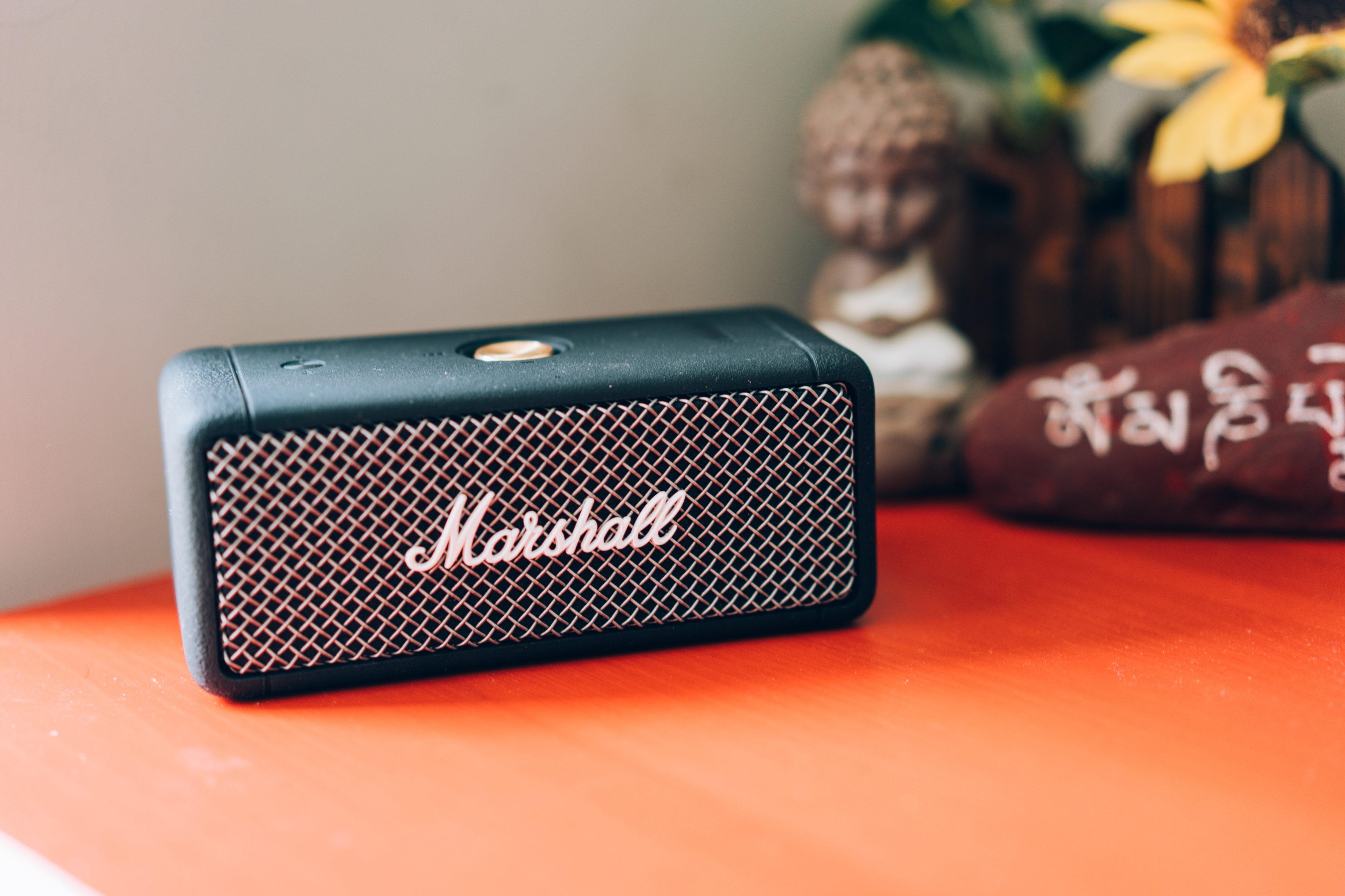 马歇尔蓝牙音箱对比评测,马歇尔embertom2为什么受欢迎