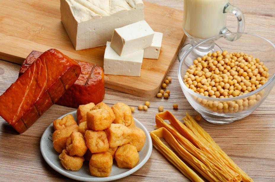 17岁吃什么食物能长高,14岁170女生吃什么才能长高