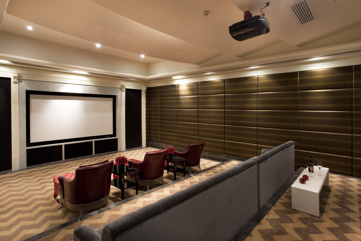 私人别墅电影院,别墅家庭影院娱乐室装修效果图