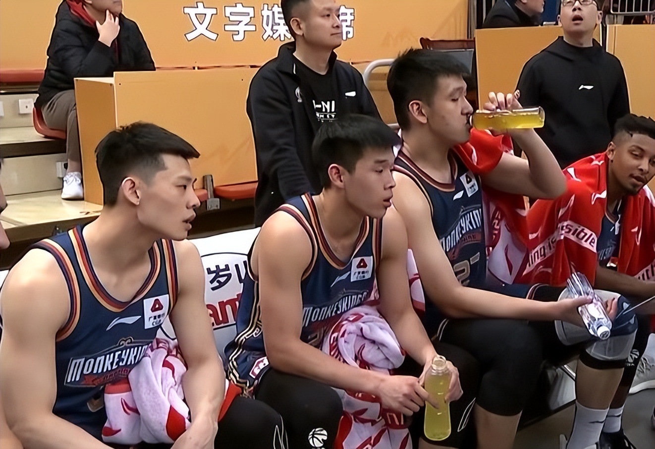 西热力江冲突杜锋,杜锋对裁判出言不逊被驱逐