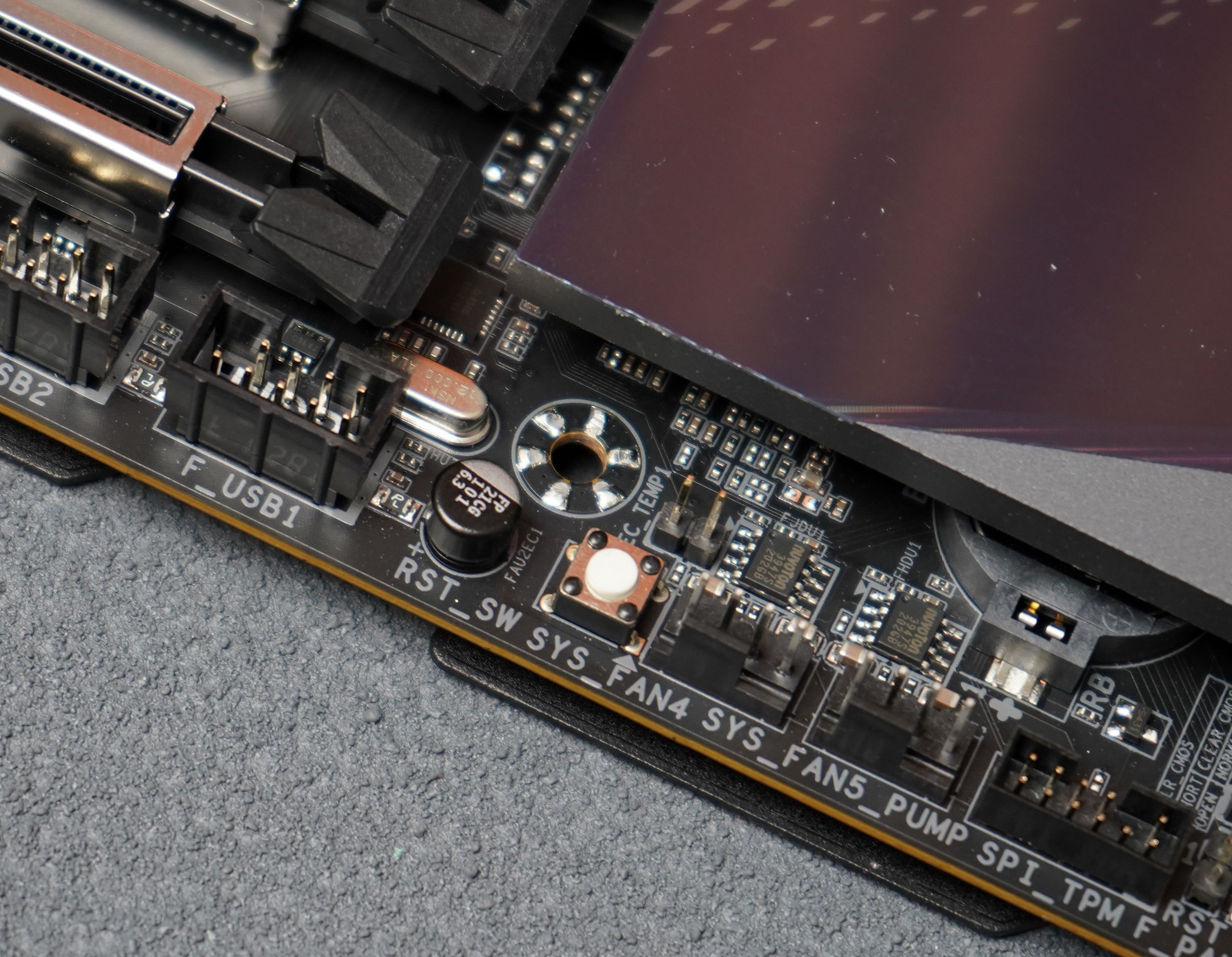 技嘉z790aorusmaster主板,技嘉z790itx主板评测