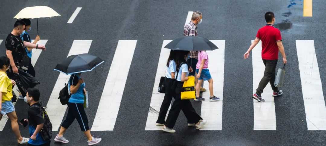 离开互联网大厂,我在深圳假装面试,假装上班,假装看房