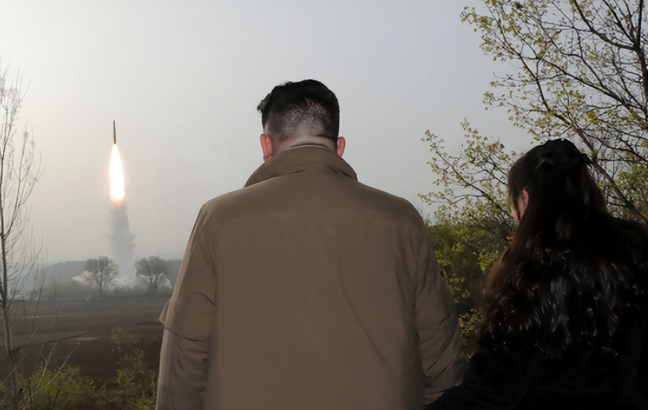 朝鲜第一千金气场,朝鲜第一千金首次亮相