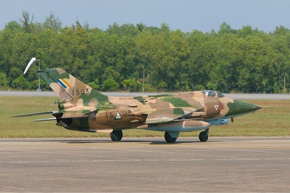 小国研发的战斗机,小国装备