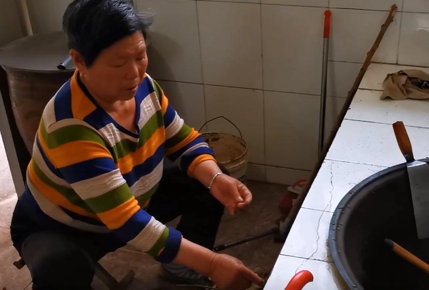 20年，山东抗癌网红去世，生前只因一顿免费火锅就遭到网络*力暴**