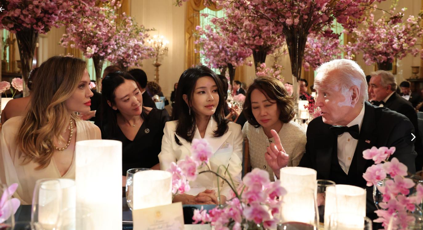 韩国第一夫人穿红色衣服,韩国第一夫人装扮