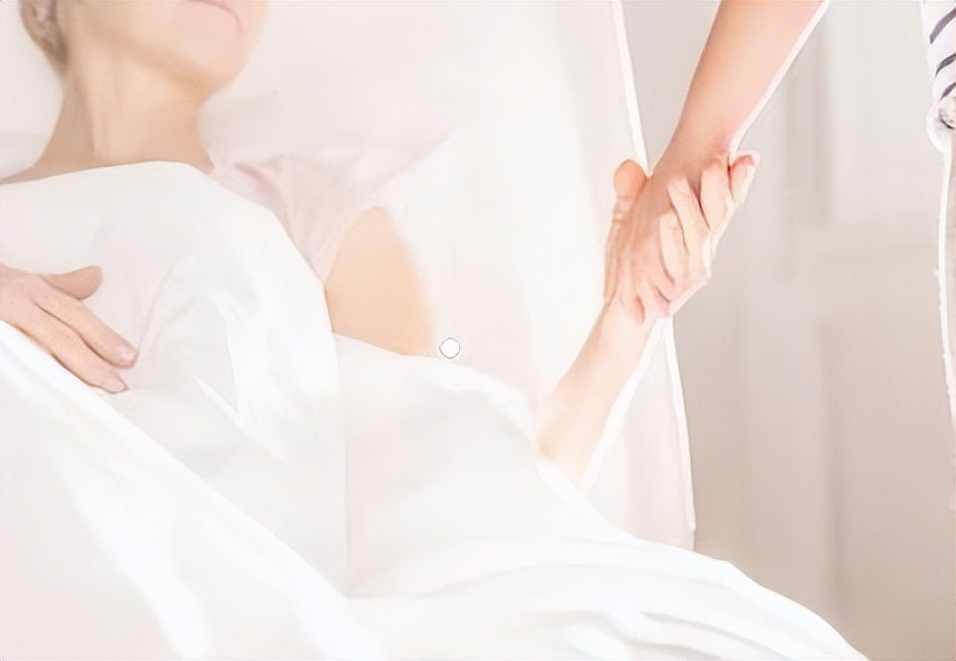 2020年上海交大女博士治癌需80万，丈夫跪地求离婚：求你放我一马