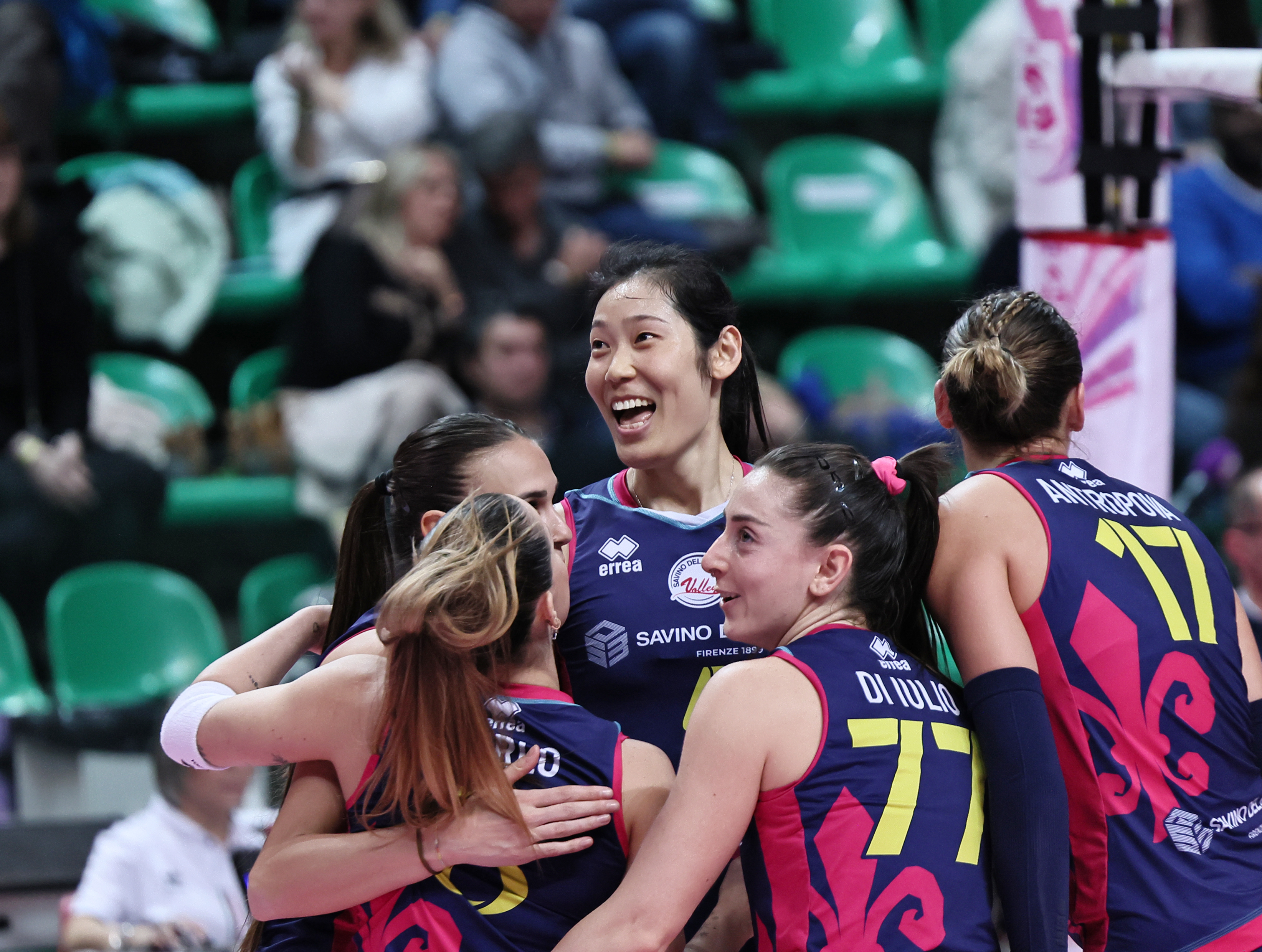 朱婷谈世界排球,女排球星朱婷