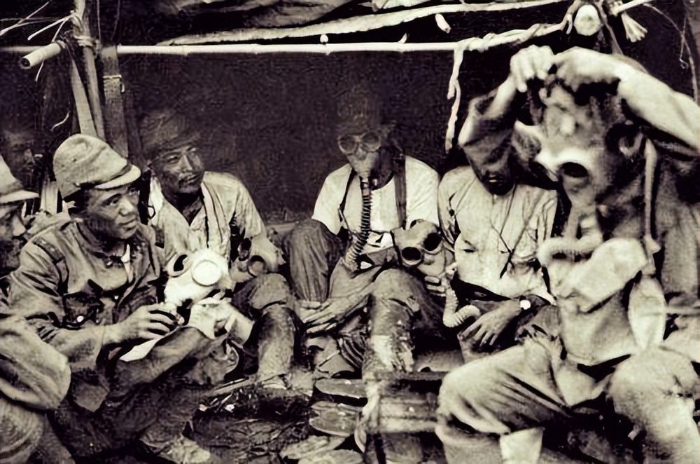 恶魔的*器武**—二战日本化学毒气