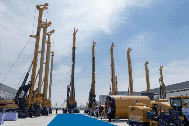 徐工xgt150000-600大国重器,徐工大型活动