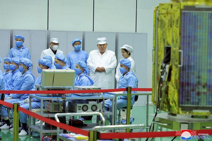 朝鲜半岛太空军备竞赛影响,朝鲜和韩国一起参加比赛