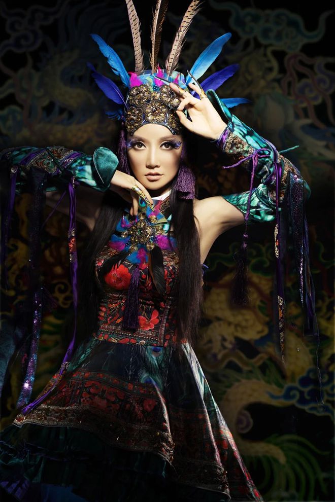 萨顶顶周鹏电音,萨顶顶周鹏唱腔