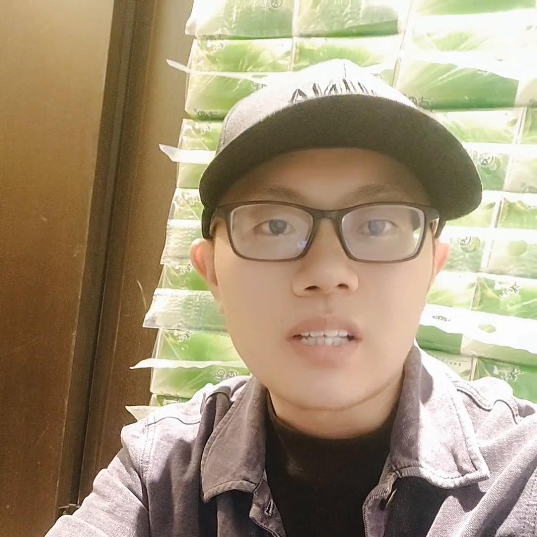 摆地摊卖什么饼最火简单好做,公园摆地摊卖什么玩具最火