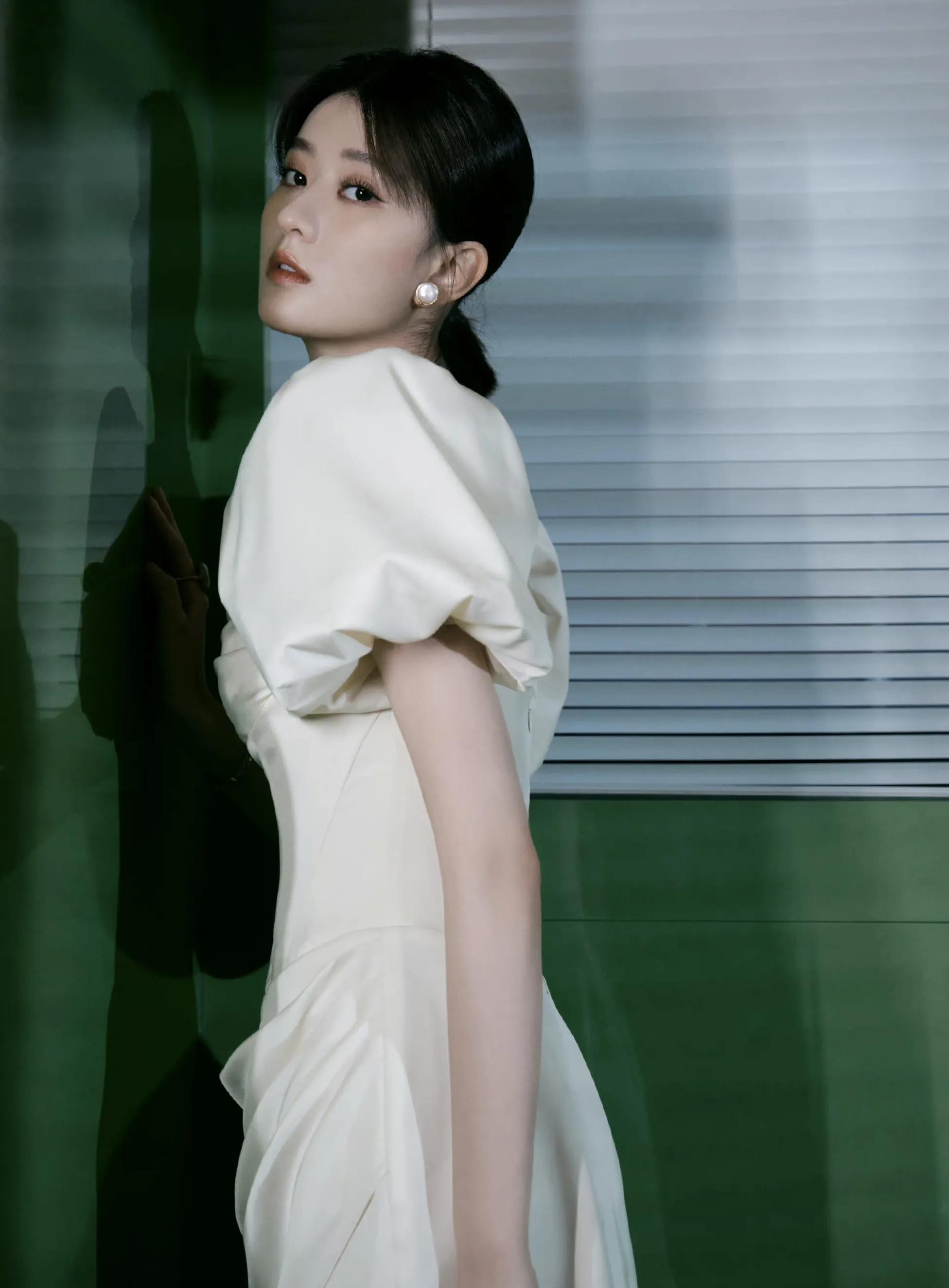 乔欣高清写真美照,女演员乔欣最漂亮美图