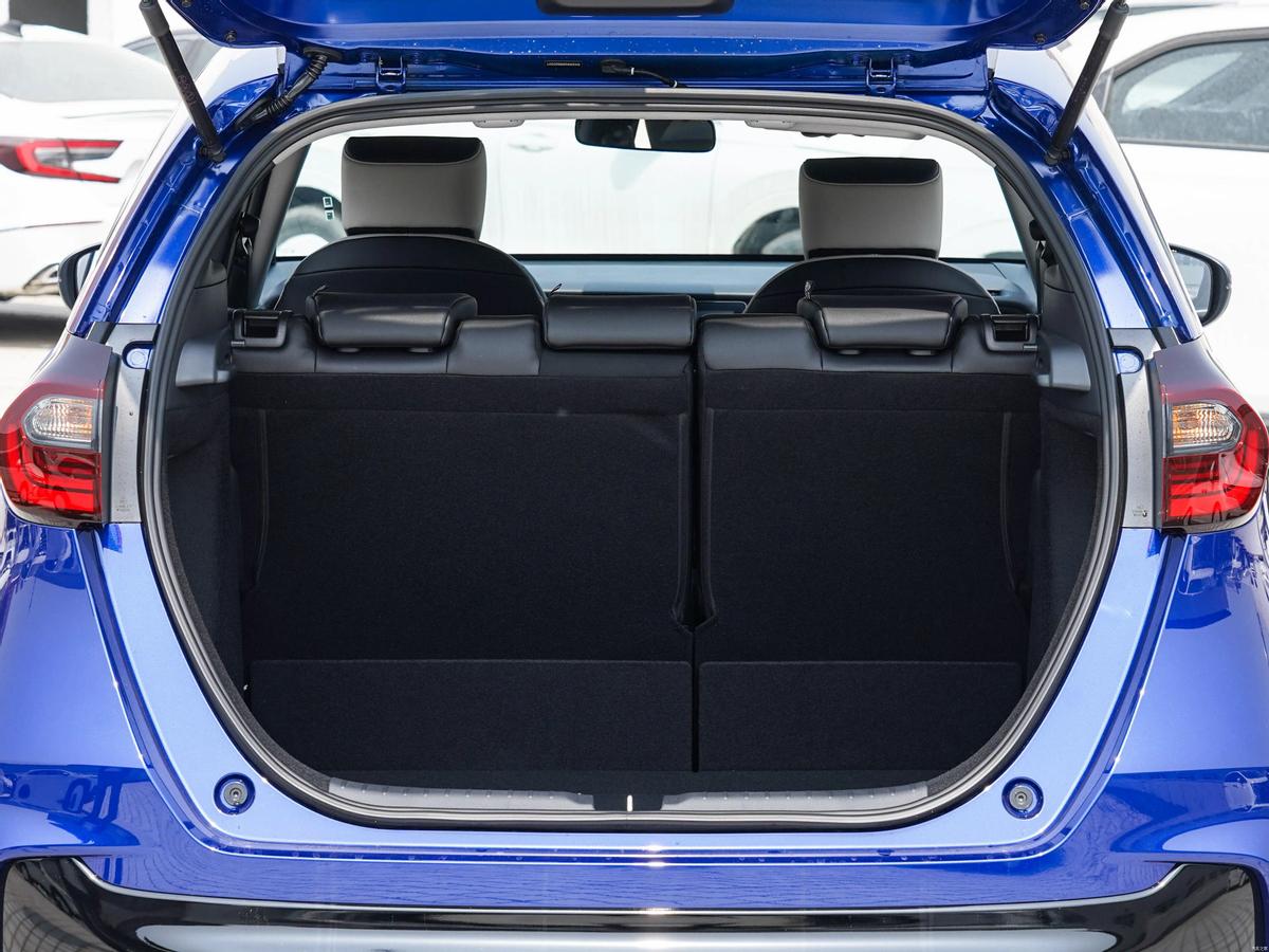 新车推荐5-8万本田飞度,本田第四代飞度顶配配置介绍视频