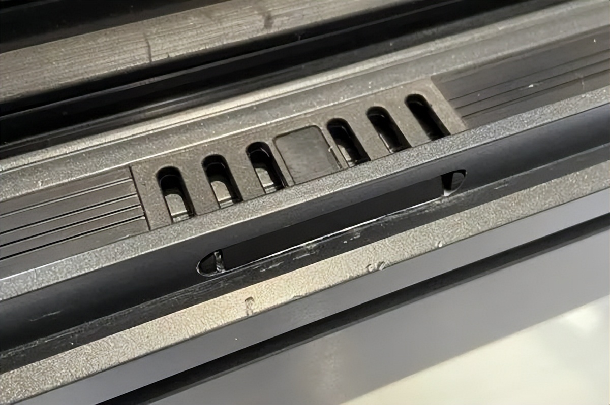 房子漏风是哪里的原因,房子漏风漏雨