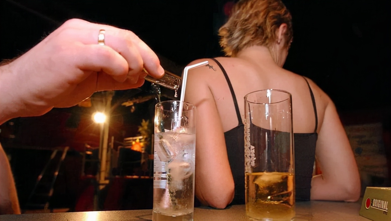 吓人！喝一口就带走，祸害上百女性的“听话水”到底是什么？