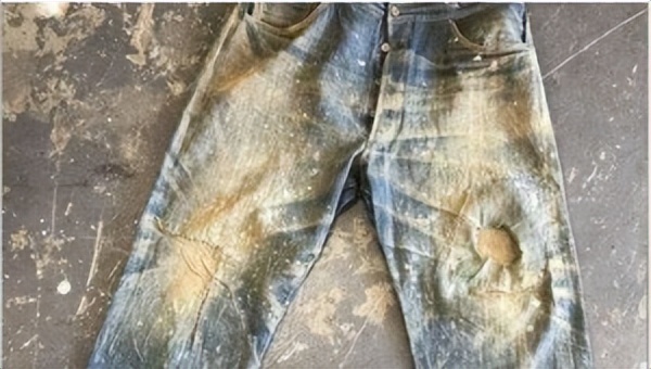 新职业！赶紧把在新加坡不穿的牛仔裤放好，140年后能卖62万