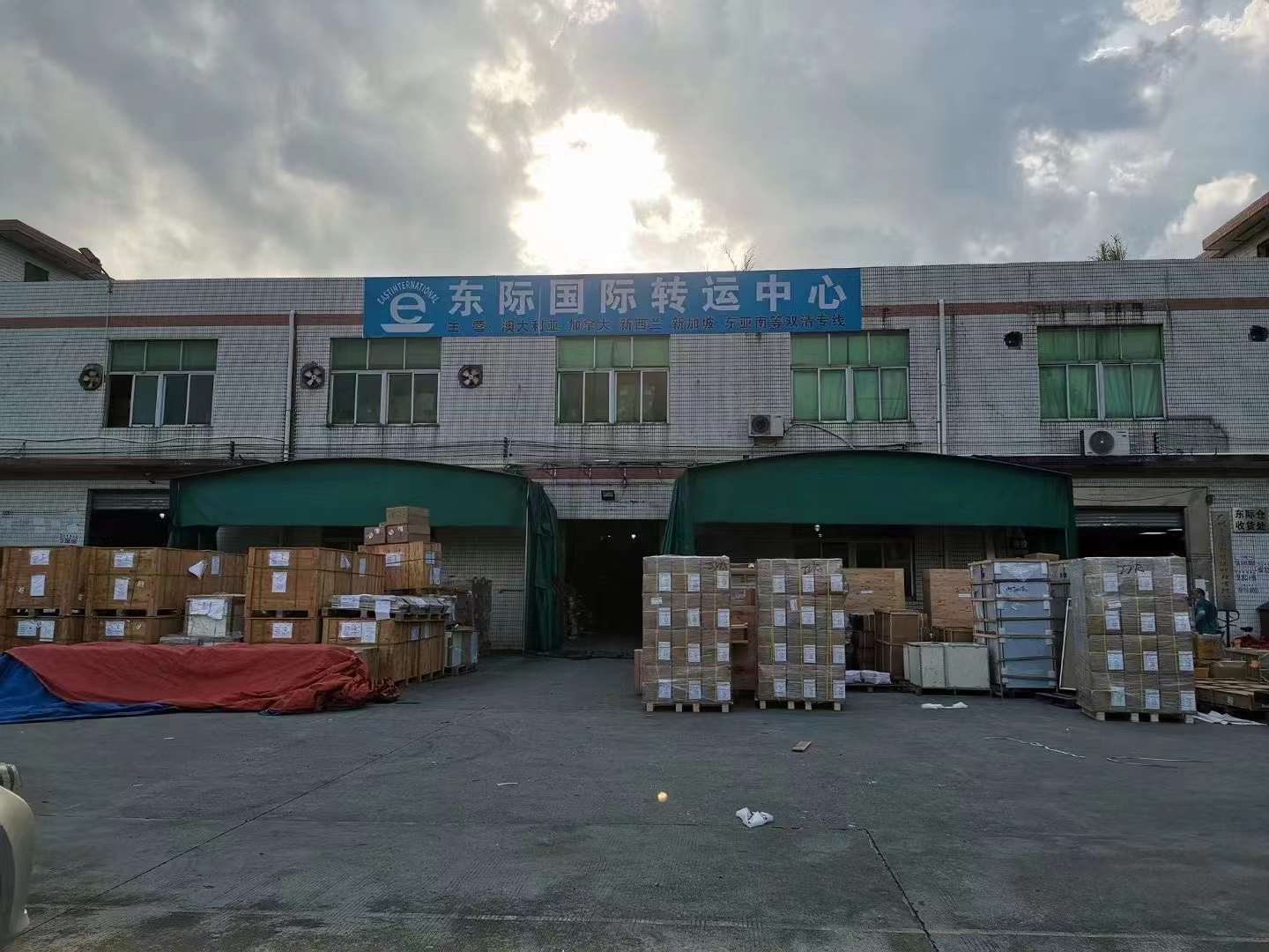 从中国寄快递到国外怎么收费,从中国邮寄加拿大怎么收费